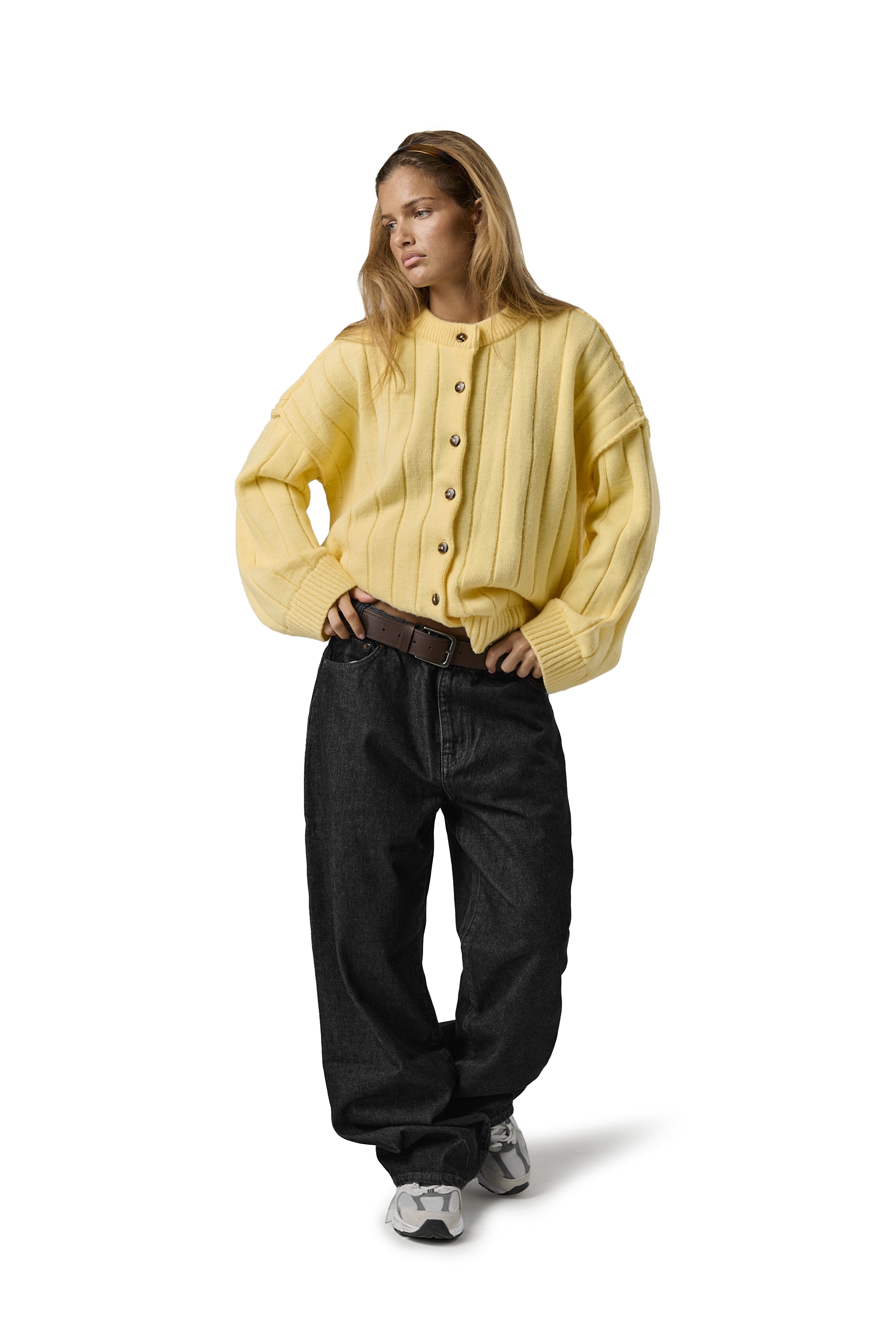 Model Elise is 5'6.5" and wears a size S.